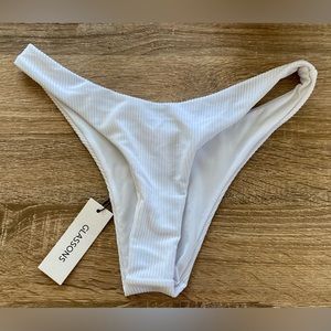 NWT GLASSONS WHITE RIBBED CHEEKY BOTTOMS